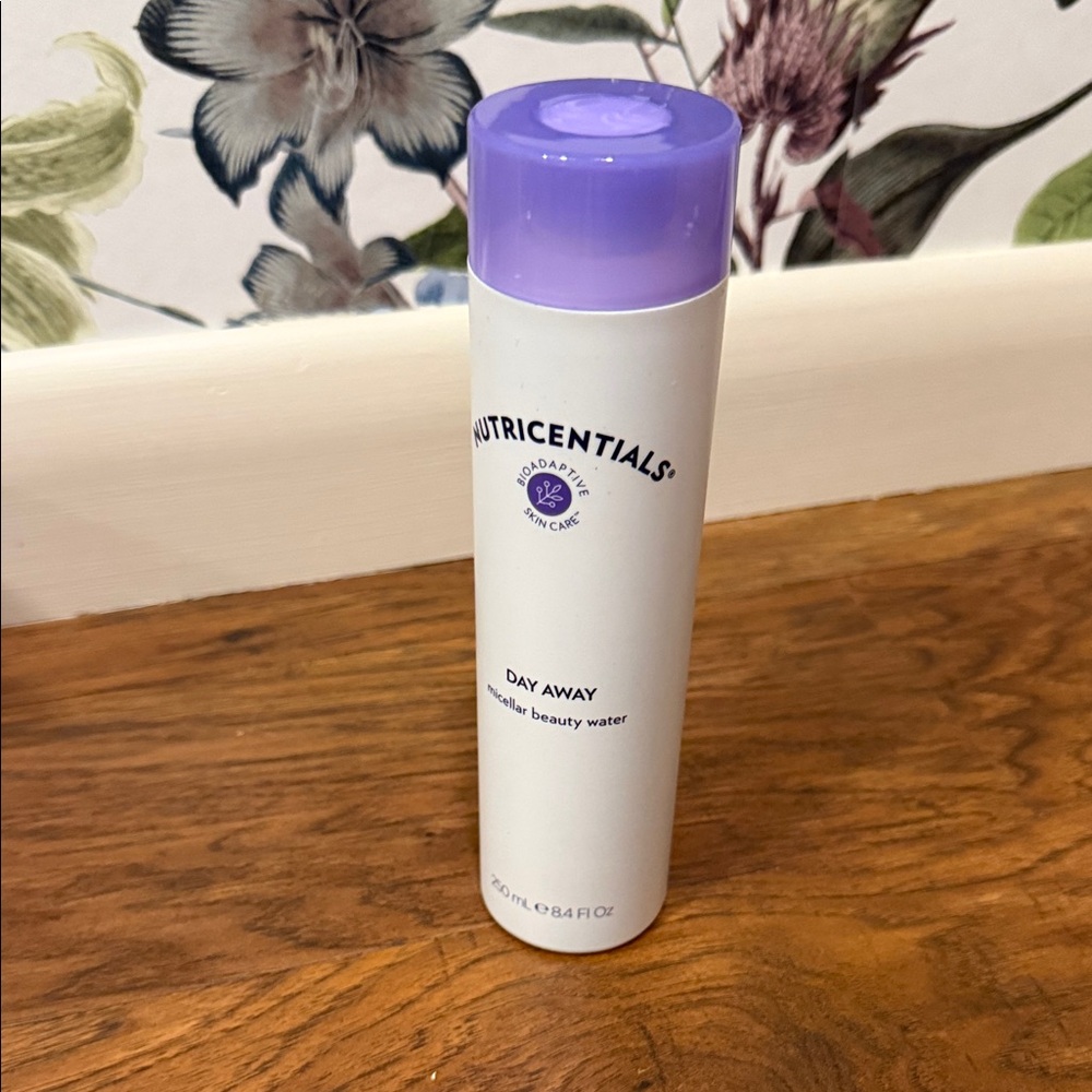Nutrienticals Day Away Micellar Beauty Water